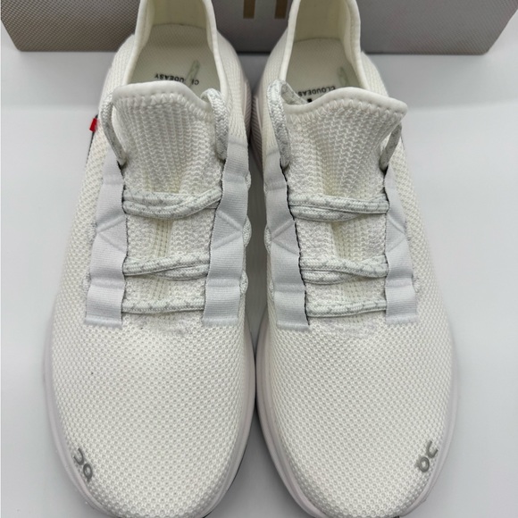 ON Cloudeasy Sneaker in Undyed-White & Black NWTIB - Picture 8 of 13